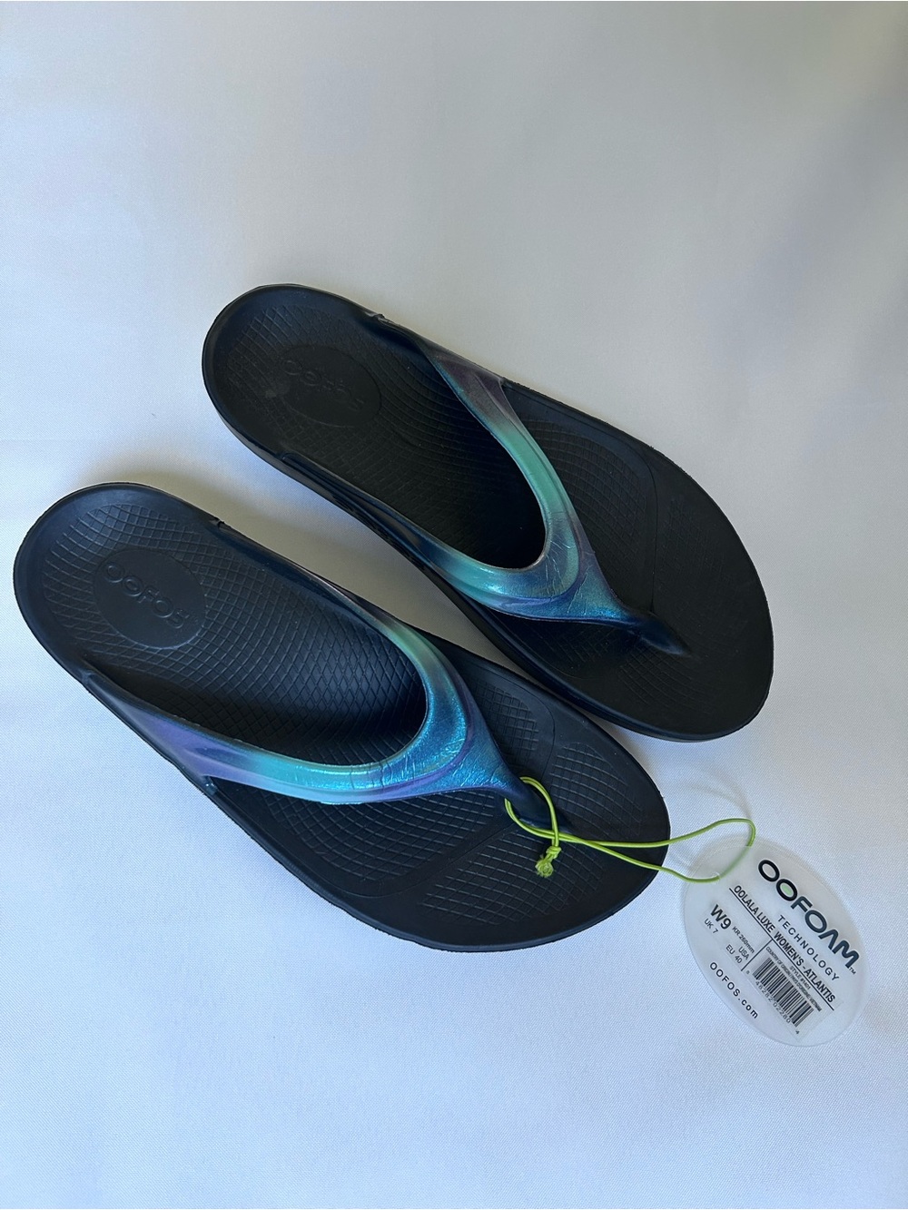 OOFOS Women's Black Sandals with Iridescent Blue-Green Straps